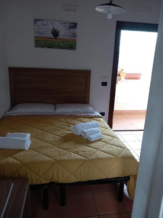 Agriturismo L'Ulivo Падула Екстериор снимка