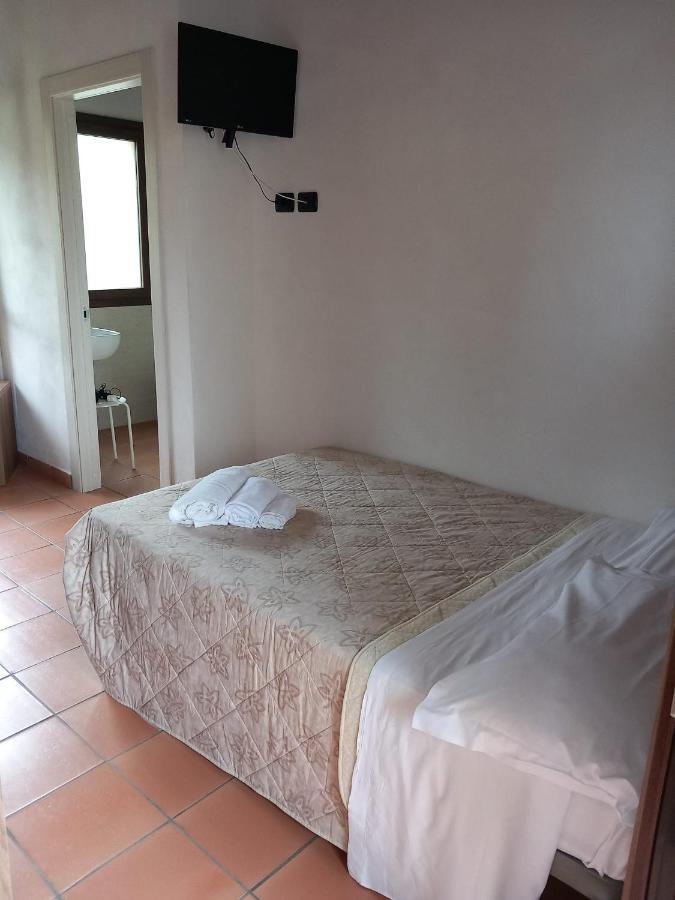 Agriturismo L'Ulivo Падула Екстериор снимка