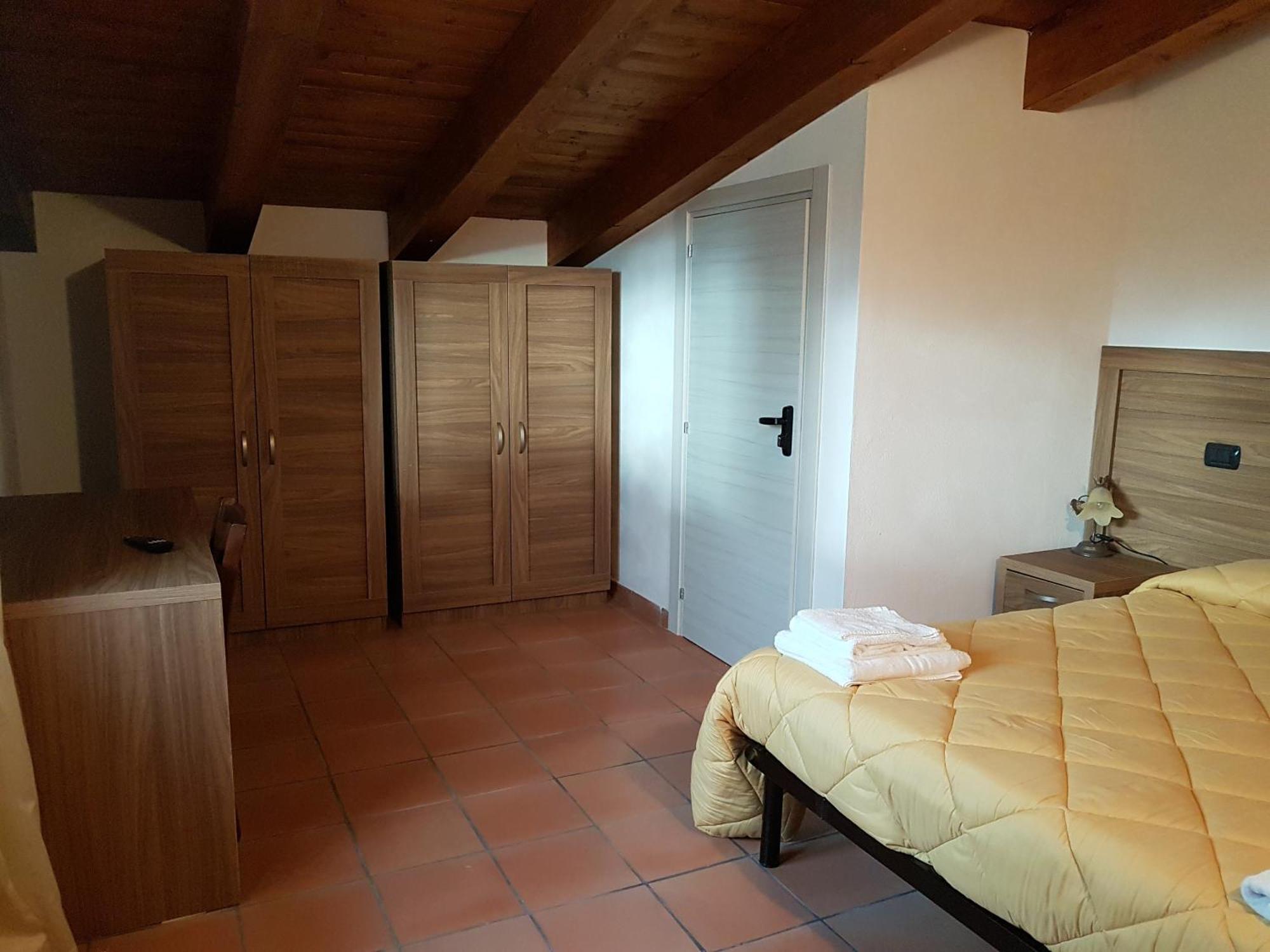 Agriturismo L'Ulivo Падула Екстериор снимка