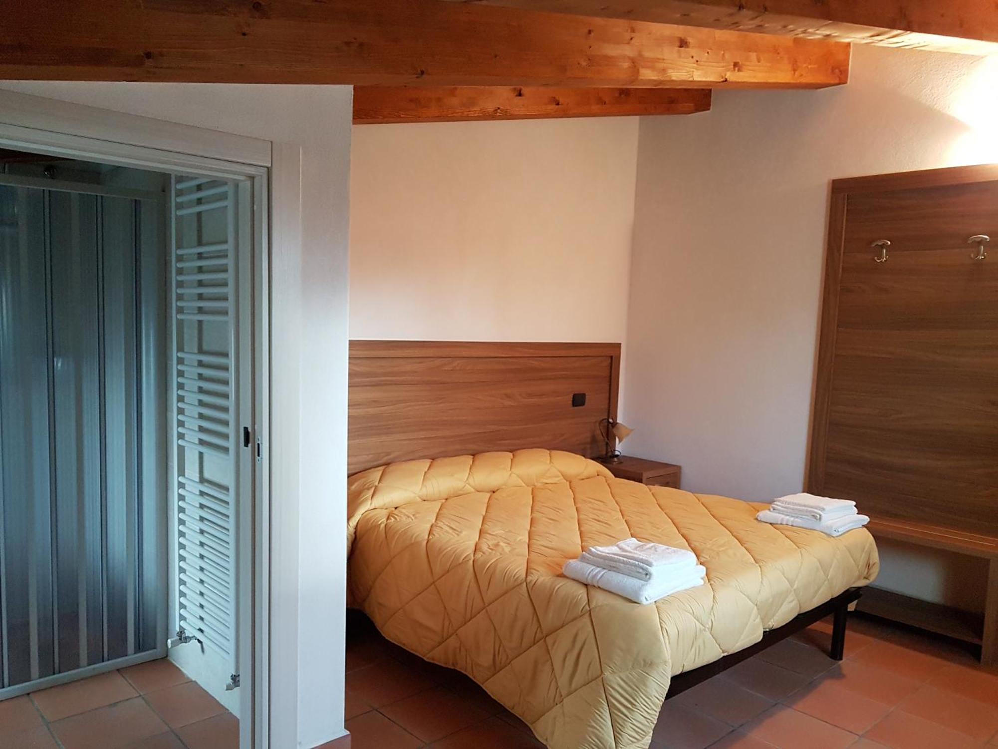 Agriturismo L'Ulivo Падула Екстериор снимка