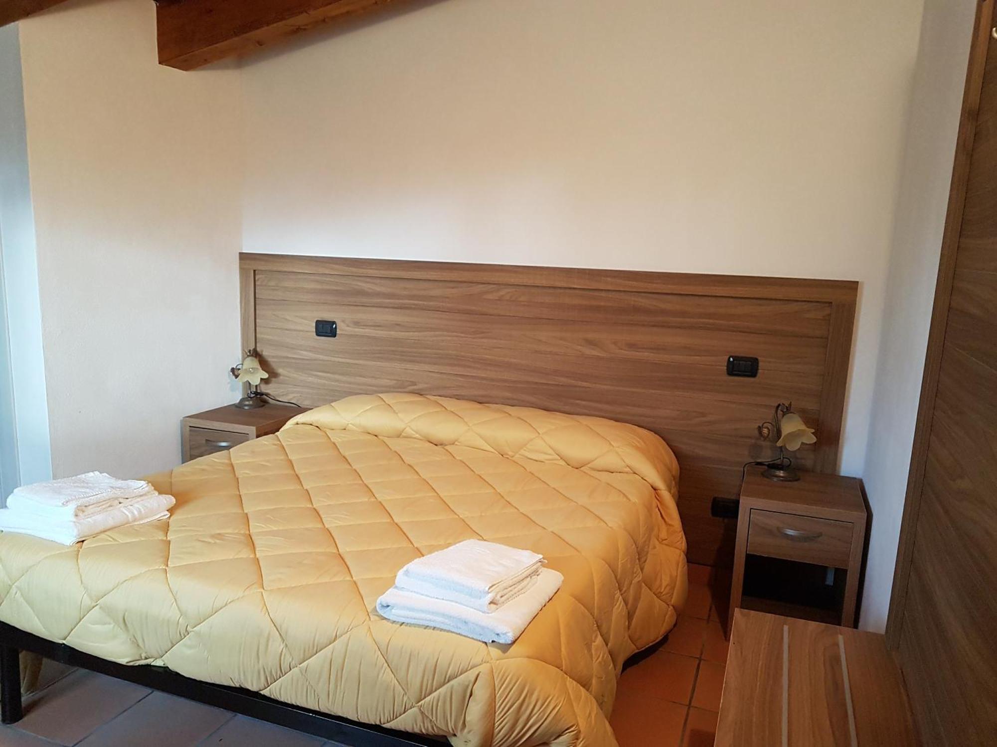 Agriturismo L'Ulivo Падула Екстериор снимка