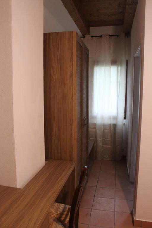 Agriturismo L'Ulivo Падула Екстериор снимка