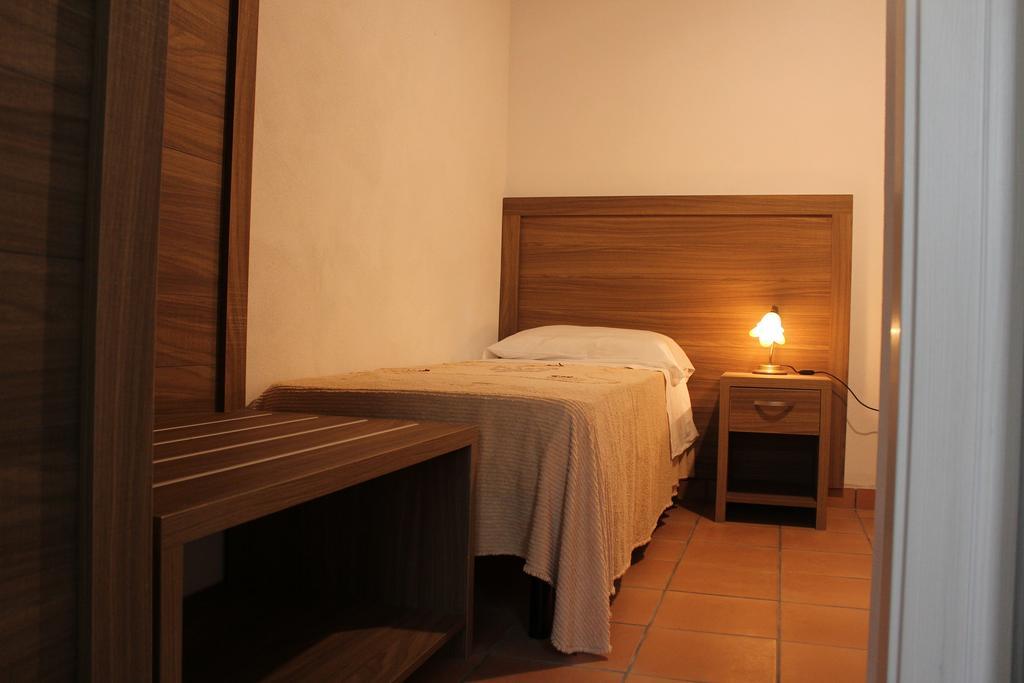 Agriturismo L'Ulivo Падула Екстериор снимка