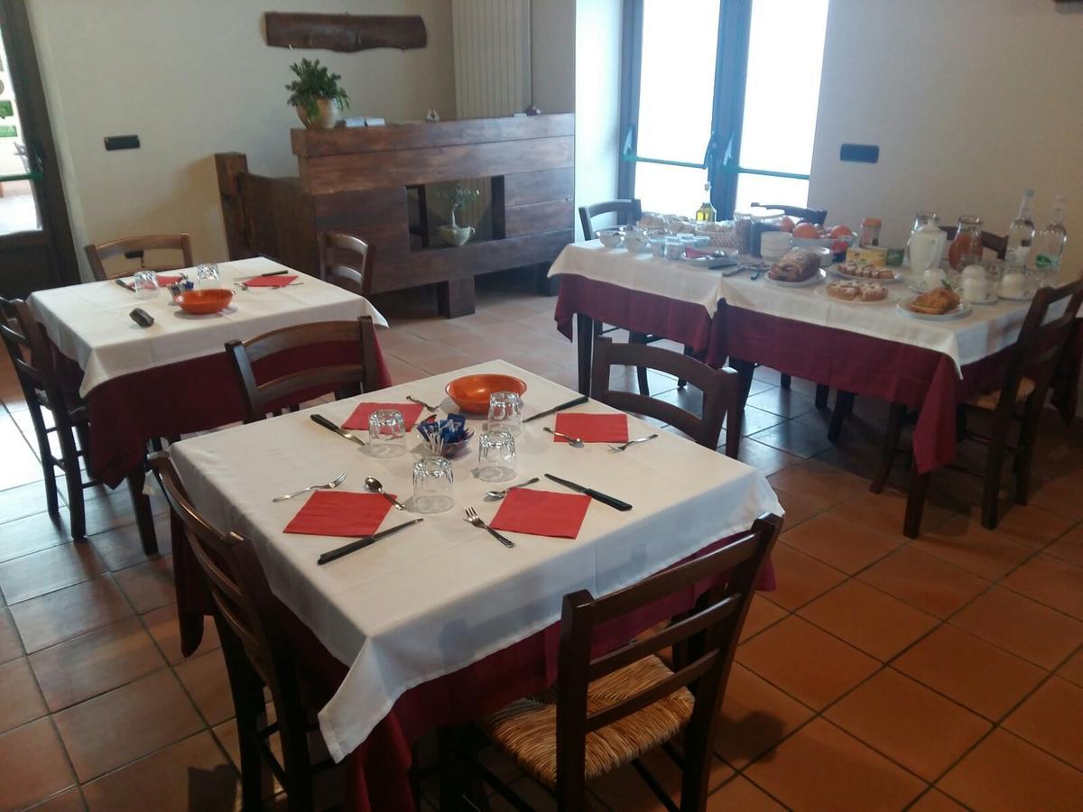 Agriturismo L'Ulivo Падула Екстериор снимка