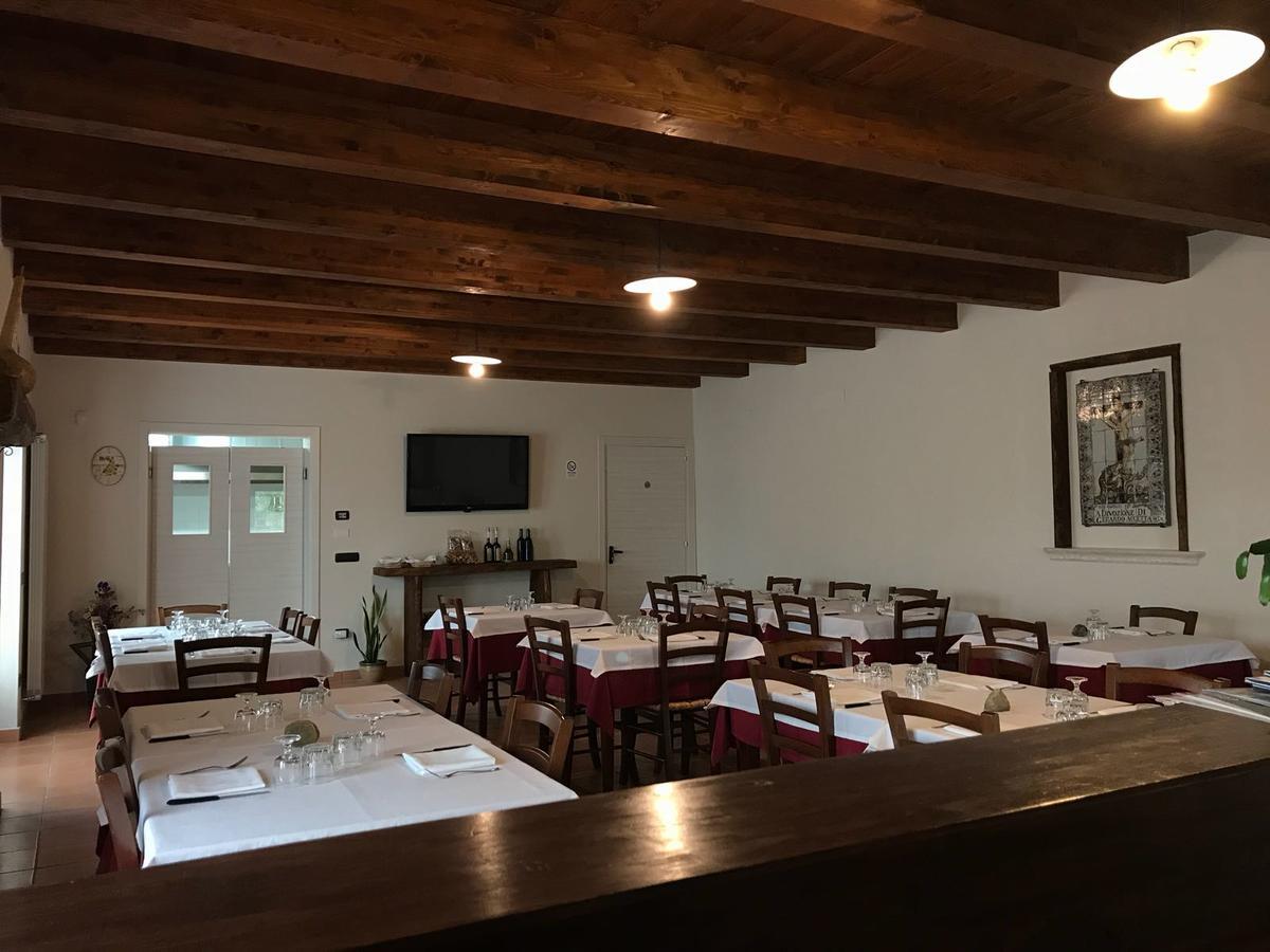 Agriturismo L'Ulivo Падула Екстериор снимка