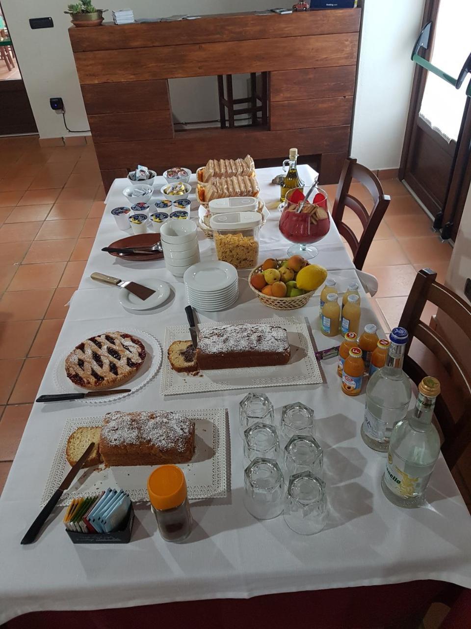 Agriturismo L'Ulivo Падула Екстериор снимка
